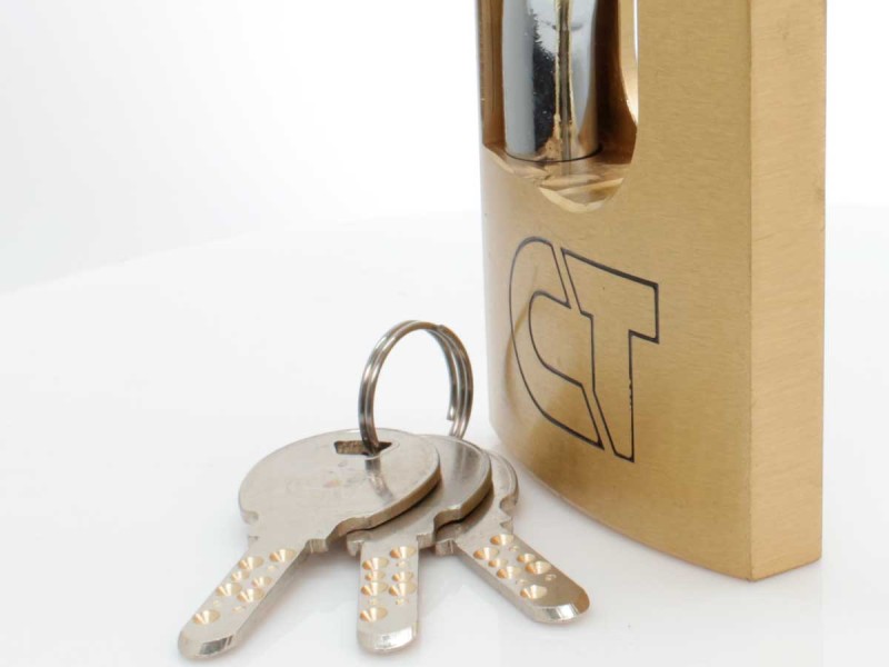 Як обрати навісний замок: види, характеристики та рекомендації